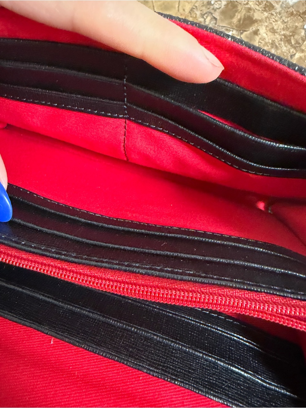 Dooney & Bourke - Picture 8 of 10